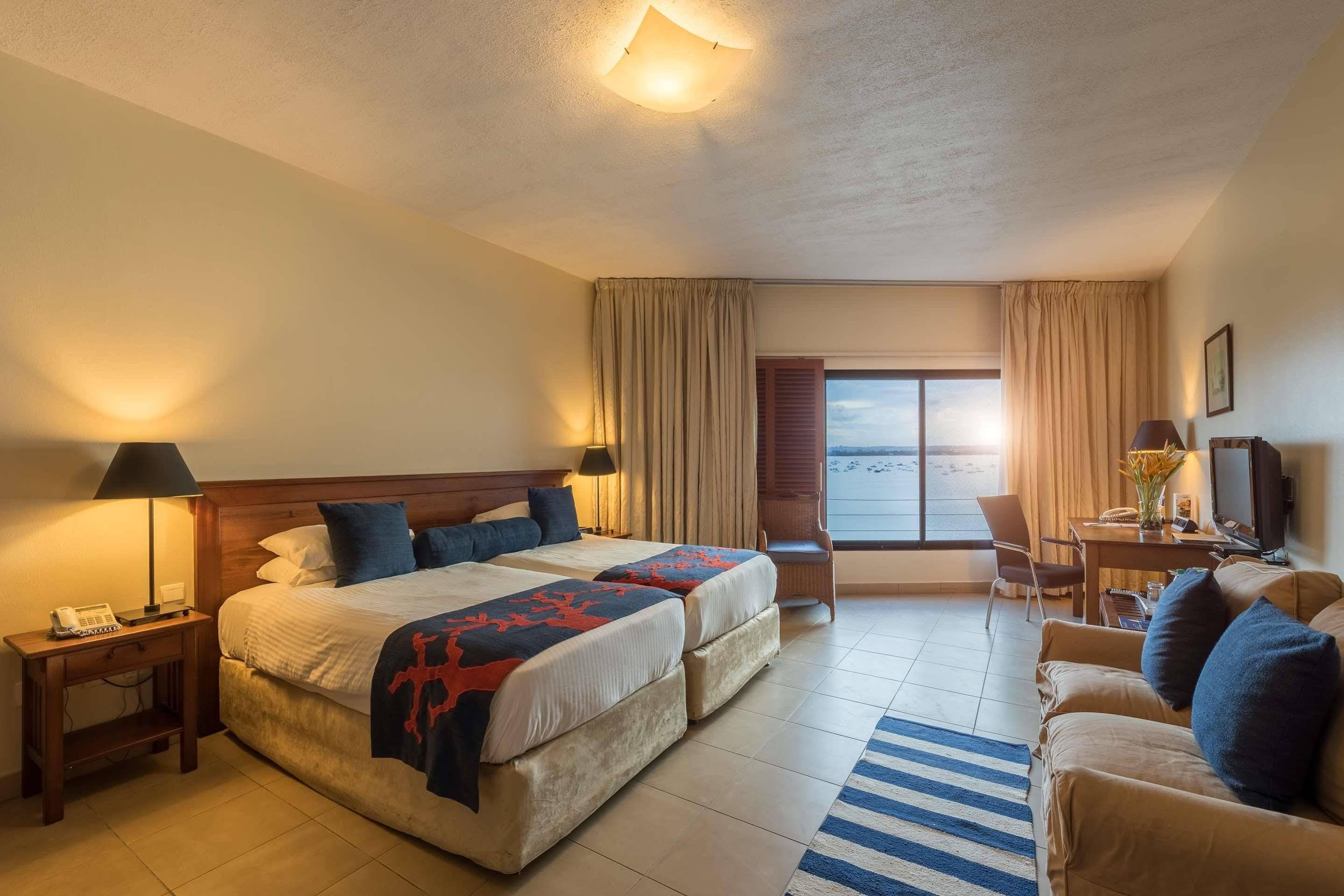 Coral Beach Hotel Daressalam Exterior foto