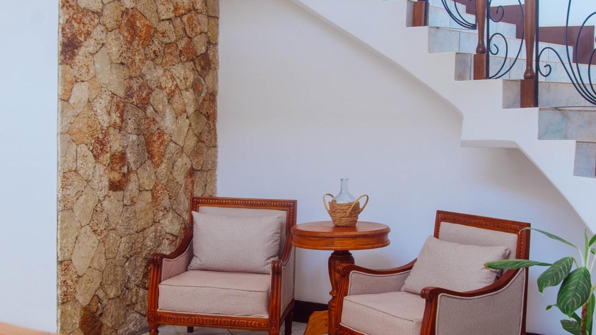 Coral Beach Hotel Daressalam Exterior foto