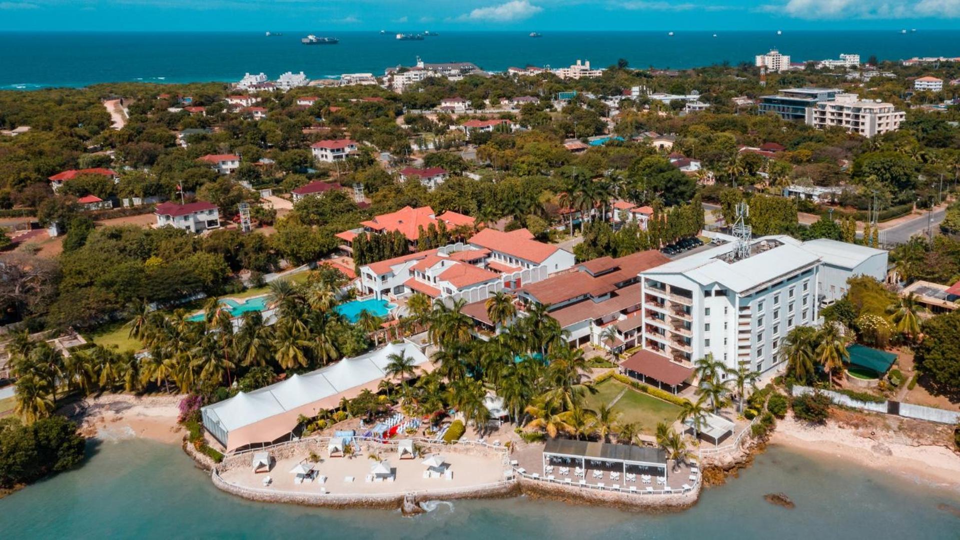 Coral Beach Hotel Daressalam Exterior foto