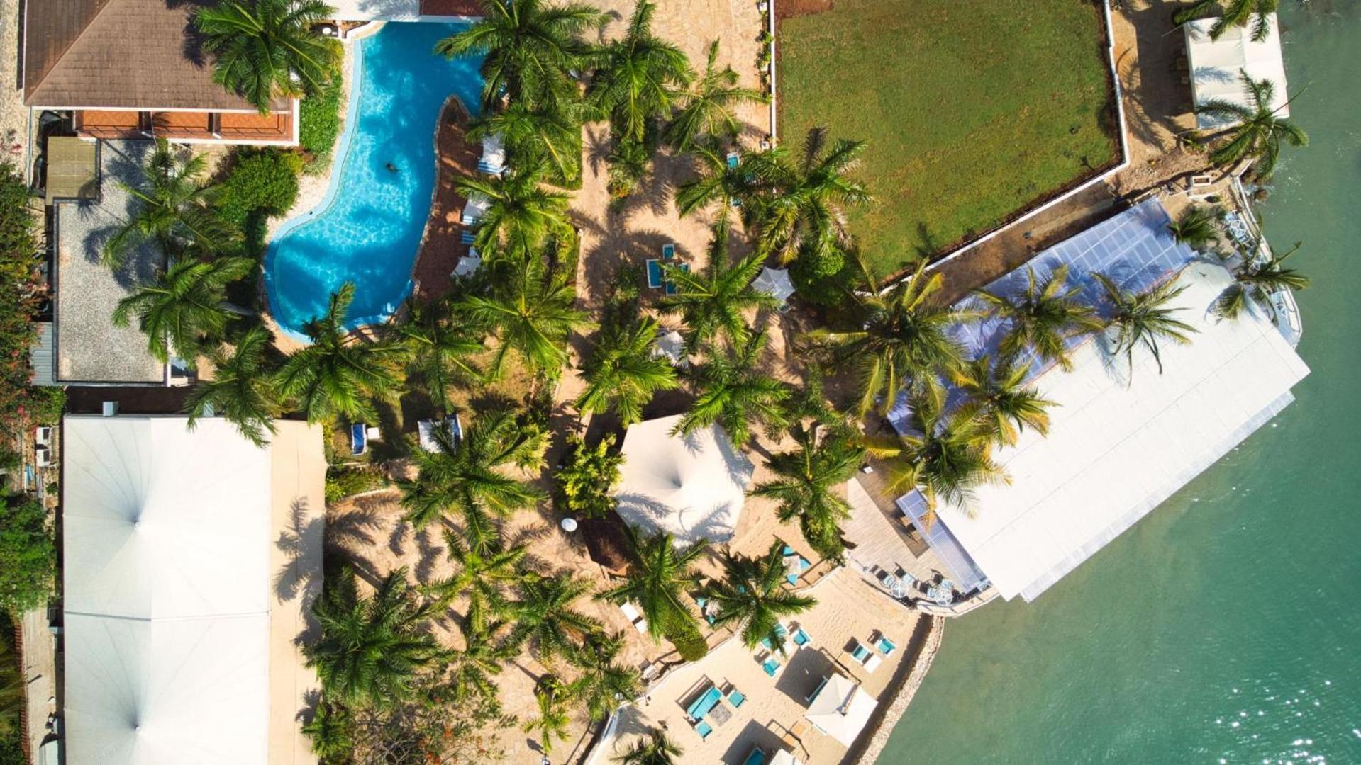 Coral Beach Hotel Daressalam Exterior foto