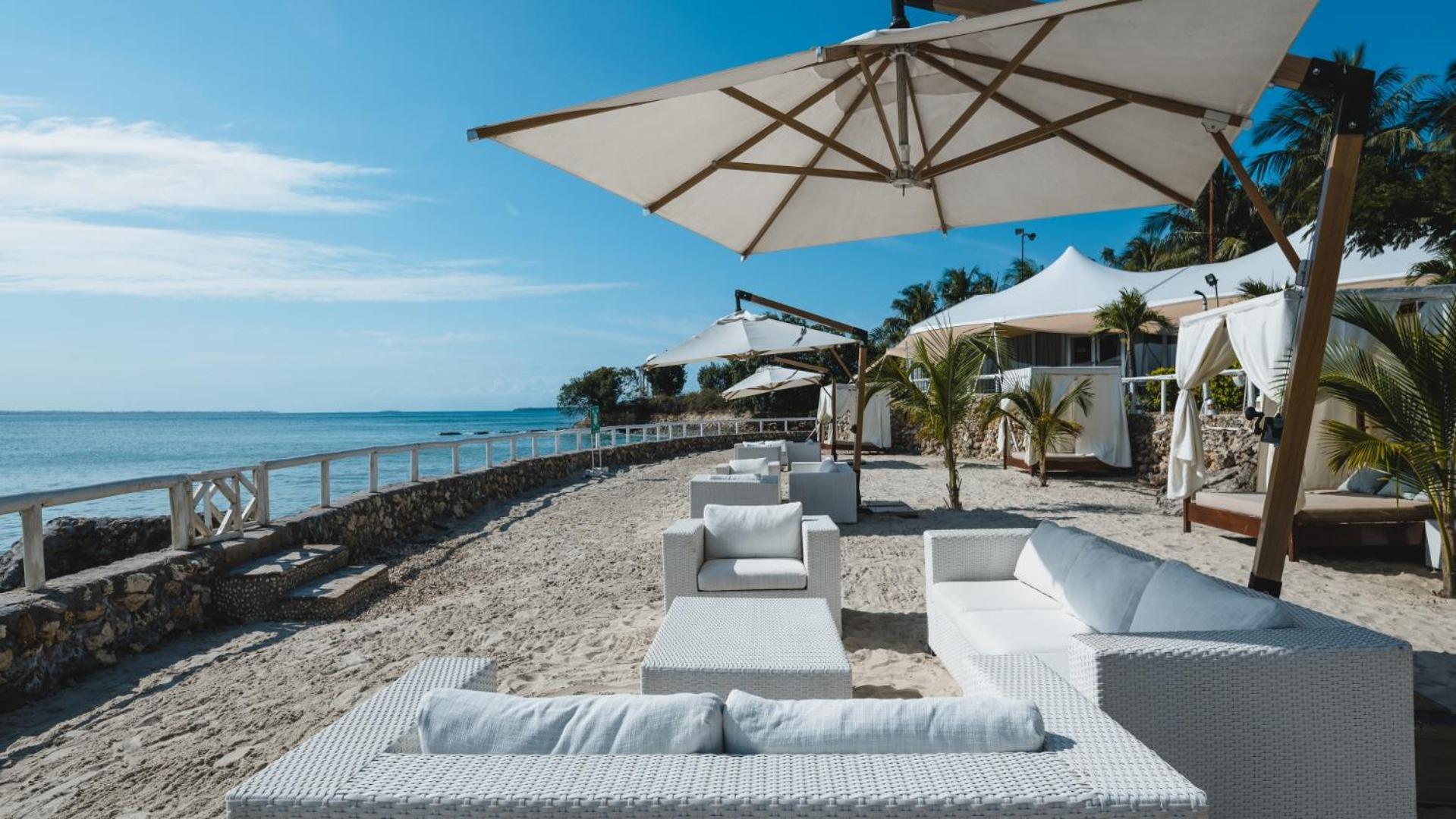 Coral Beach Hotel Daressalam Exterior foto